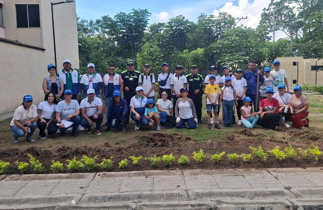 La Vega florece gracias al trabajo conjunto de la comunidad y la CDMB