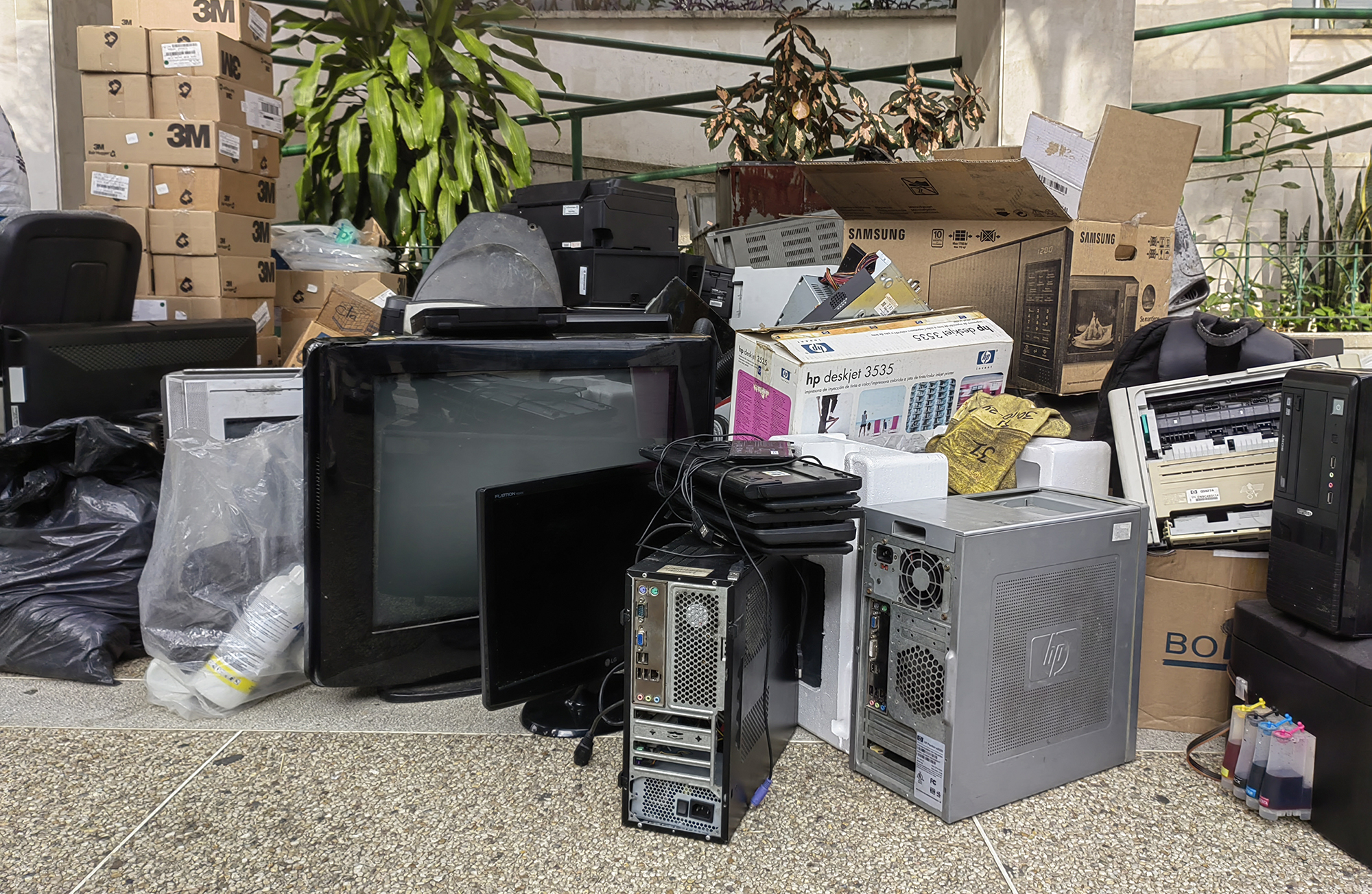 Éxito ambiental: CDMB recibió más de 20 toneladas de elementos durante la gran jornada de recolección de residuos posconsumo