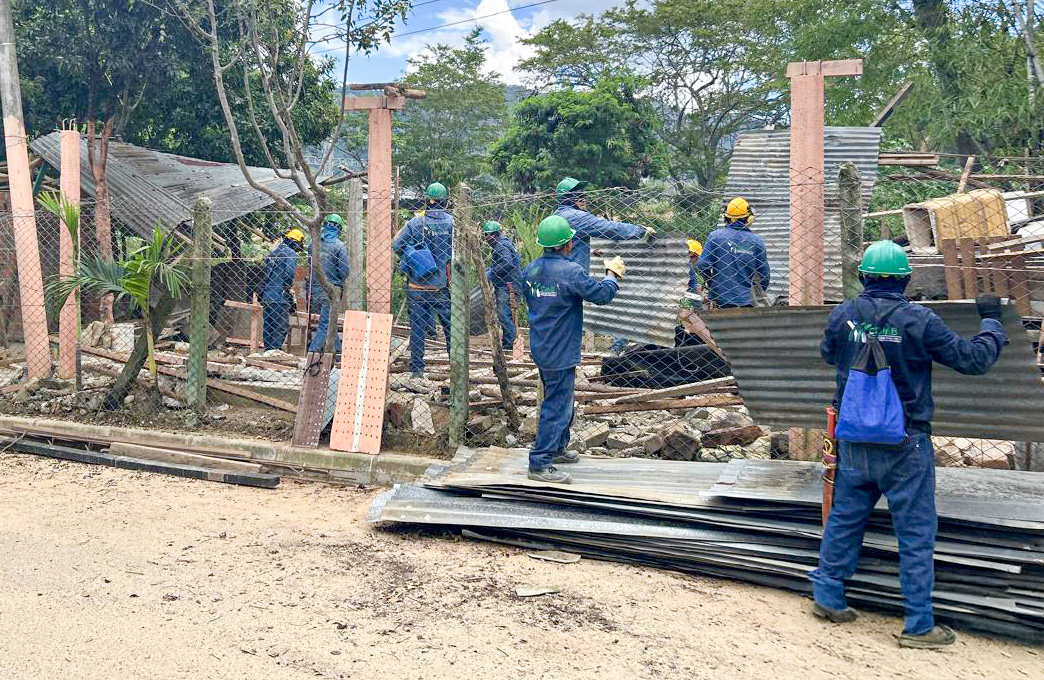 CDMB lidera operativo para recuperar predio de alto valor ambiental en Bucaramanga
